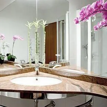 Hotel Westend 3*