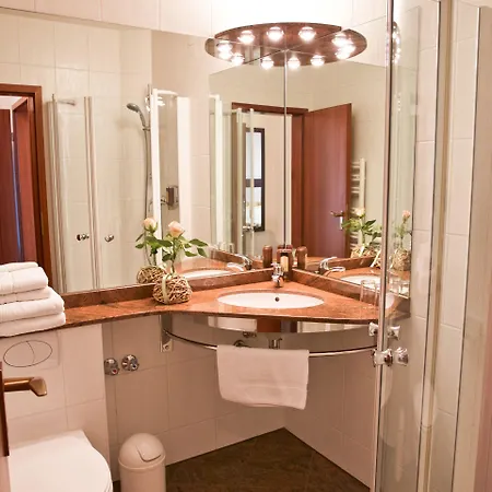Westend Hotel 3*
